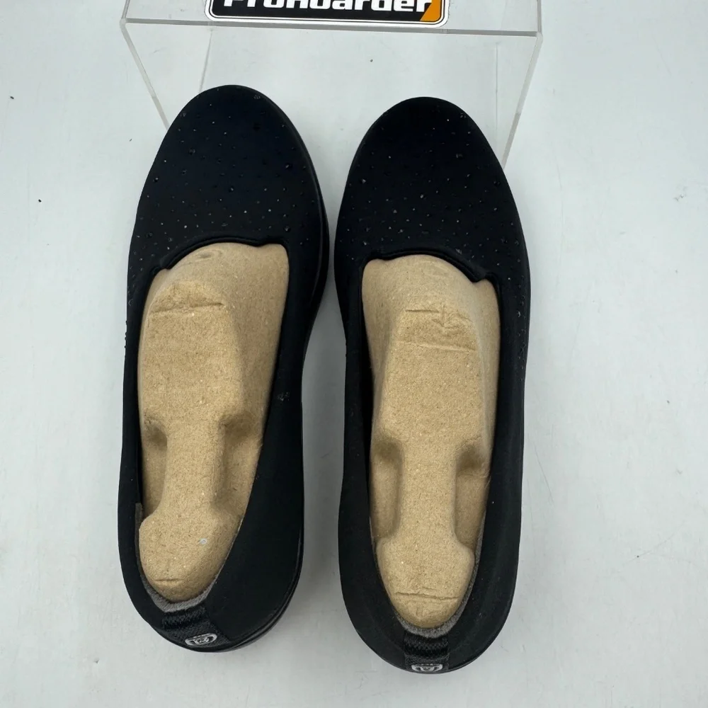 NEW Bzees Poppyseed Flay US Size 9.5